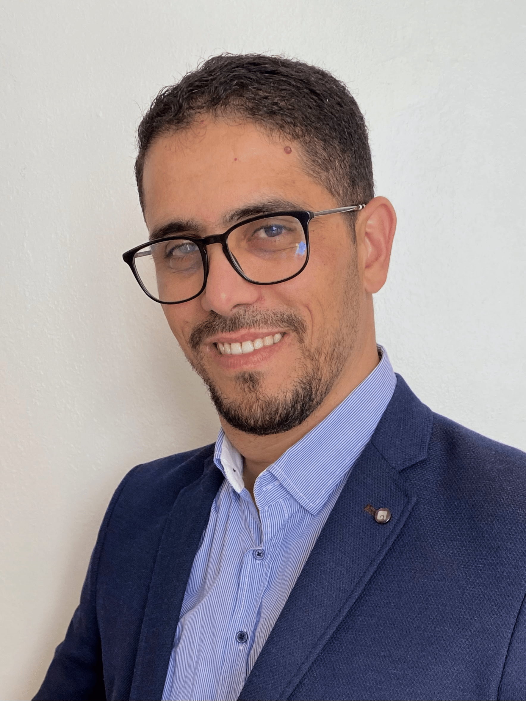 Bilel MAROUEN: Architecte technique Cloud et Formateur certifié Microsoft depuis 2013 avec plus de 13 ans d’expérience autour des technologies Microsoft.